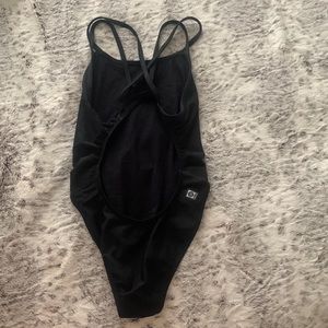 Jolyn “Murray” black one-piece size 30